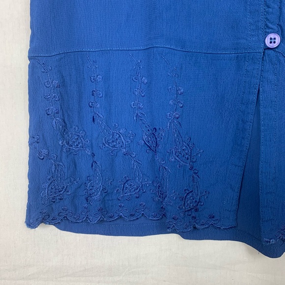 ❗️Bodywrap V-neck button down Floral blouse - Picture 4 of 4